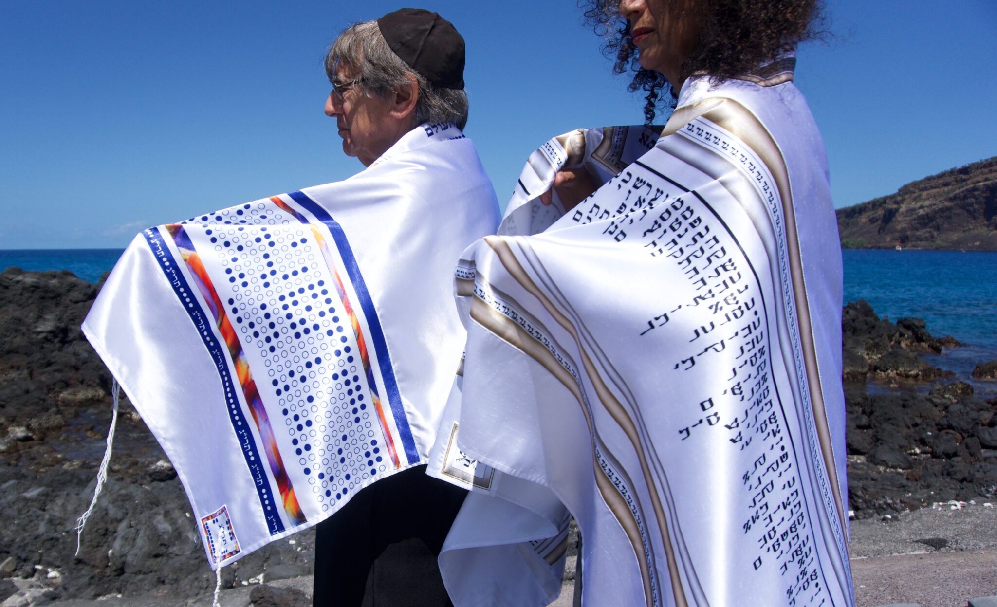 Tallit Expert Sharona Lomberg On The Difference Between Tallitot ...